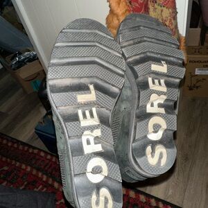 Sorel Black and Gray Rugged Sole Boots